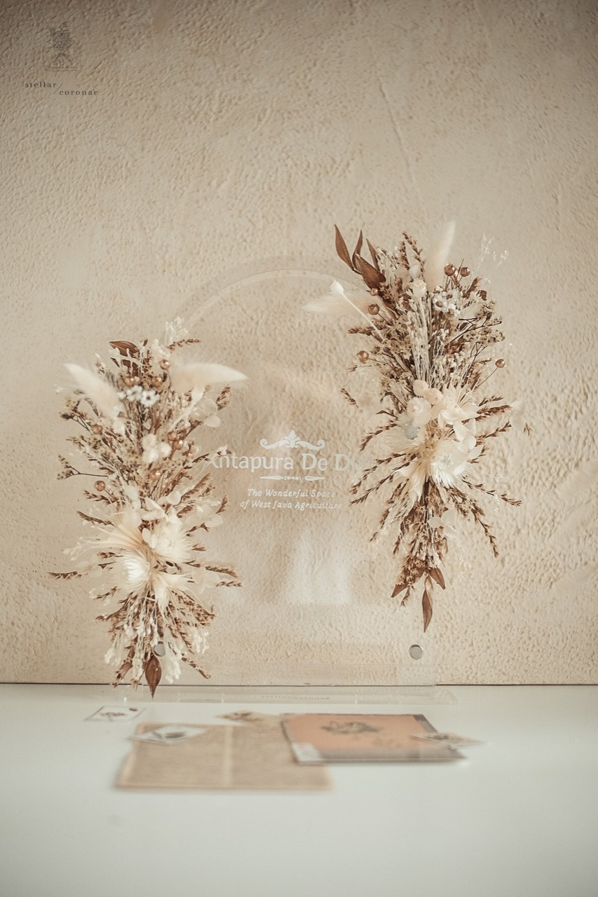 A4 Flower Arch | Bingkai Tulisan/Foto Hydrangea Press | Hadiah Custom Hiasan Meja