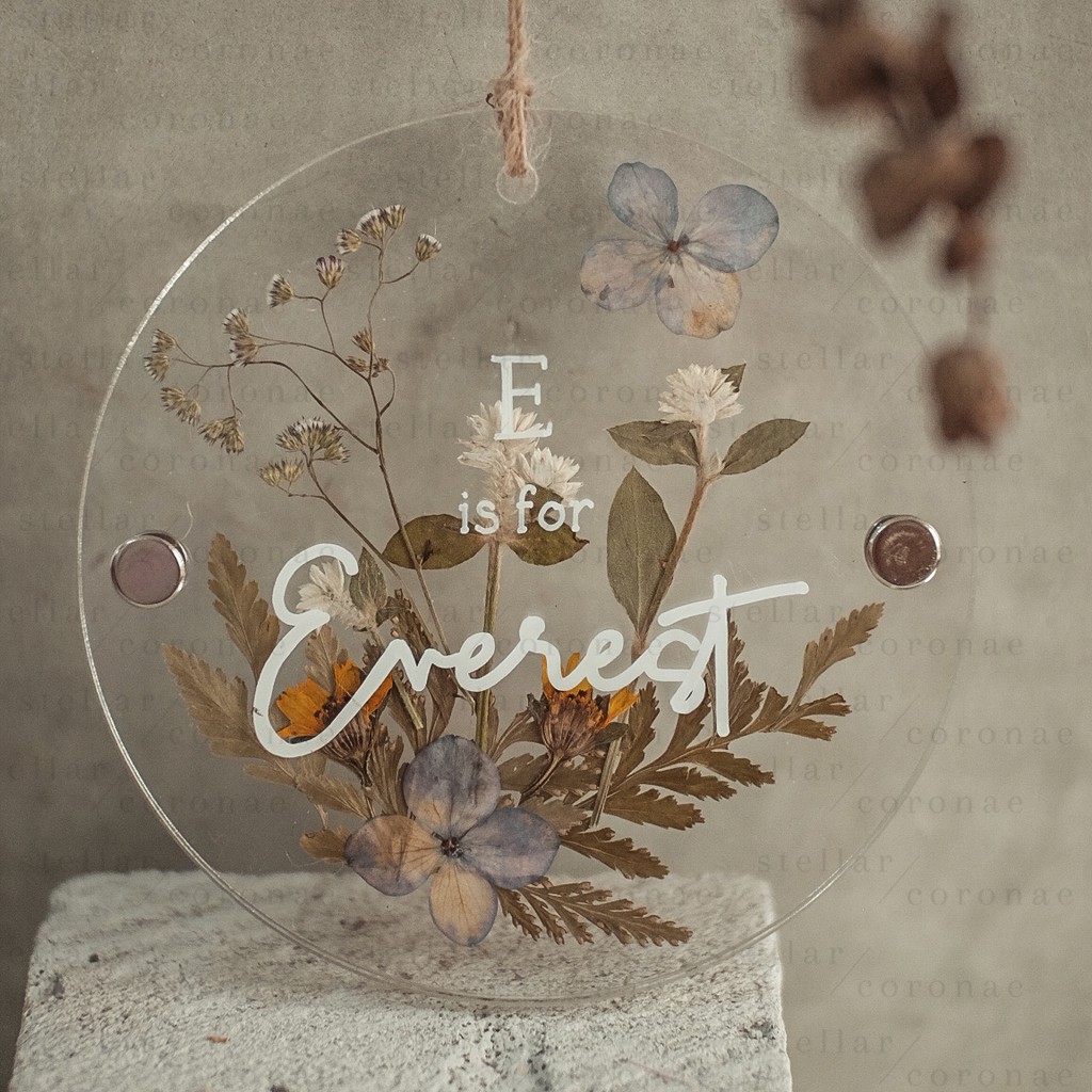 12cm Circle Pristine Hanging | Bingkai Tulisan/Foto Bunga Kering | Hadiah Custom Hiasan Dinding