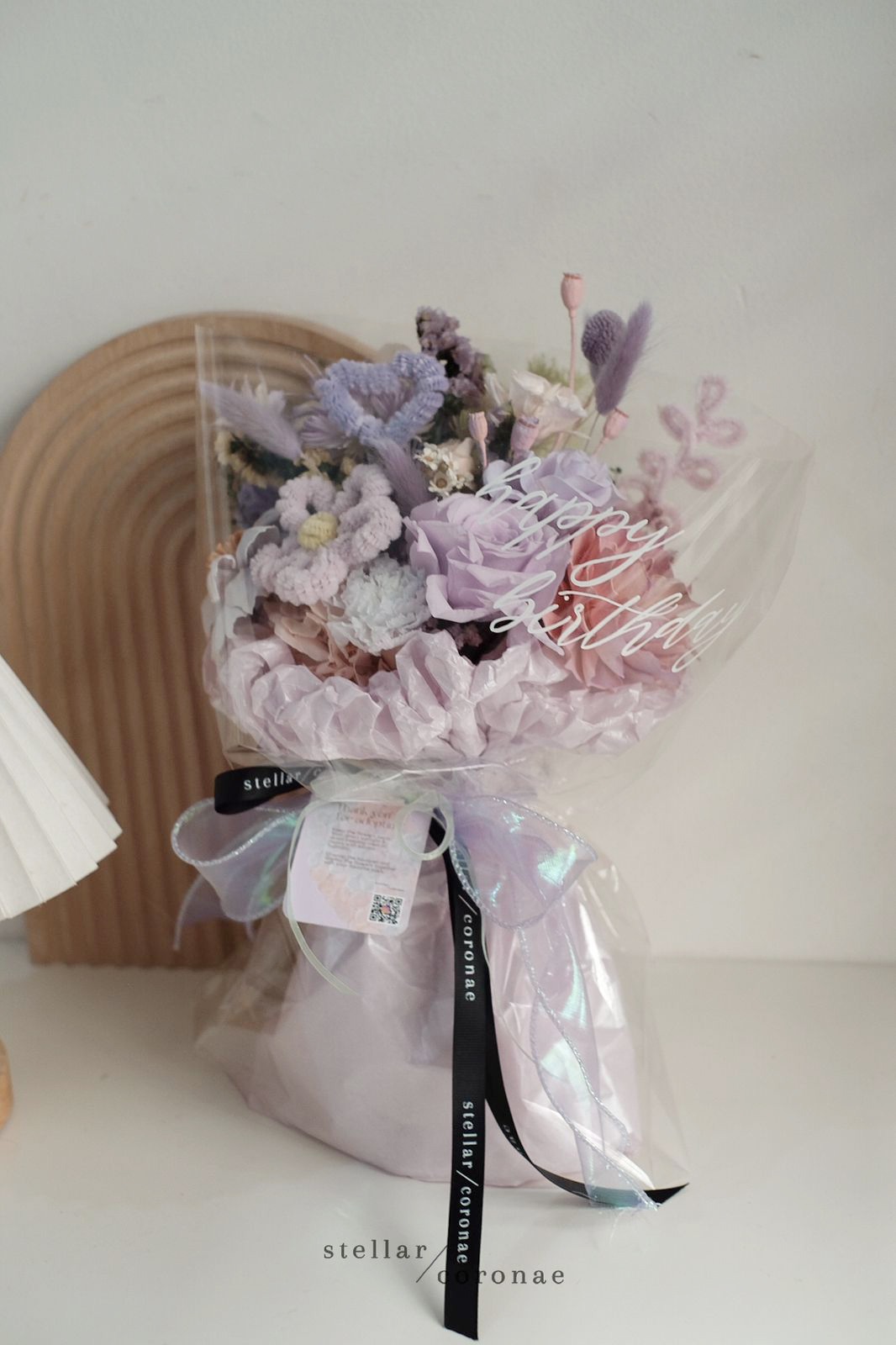 StellarCoronae - Medium Bouquet with Pipe Cleaner Flower
