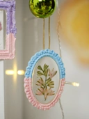 StellarCoronae - Christmas Pressed Flowers Hanging Frame Resin Ornaments