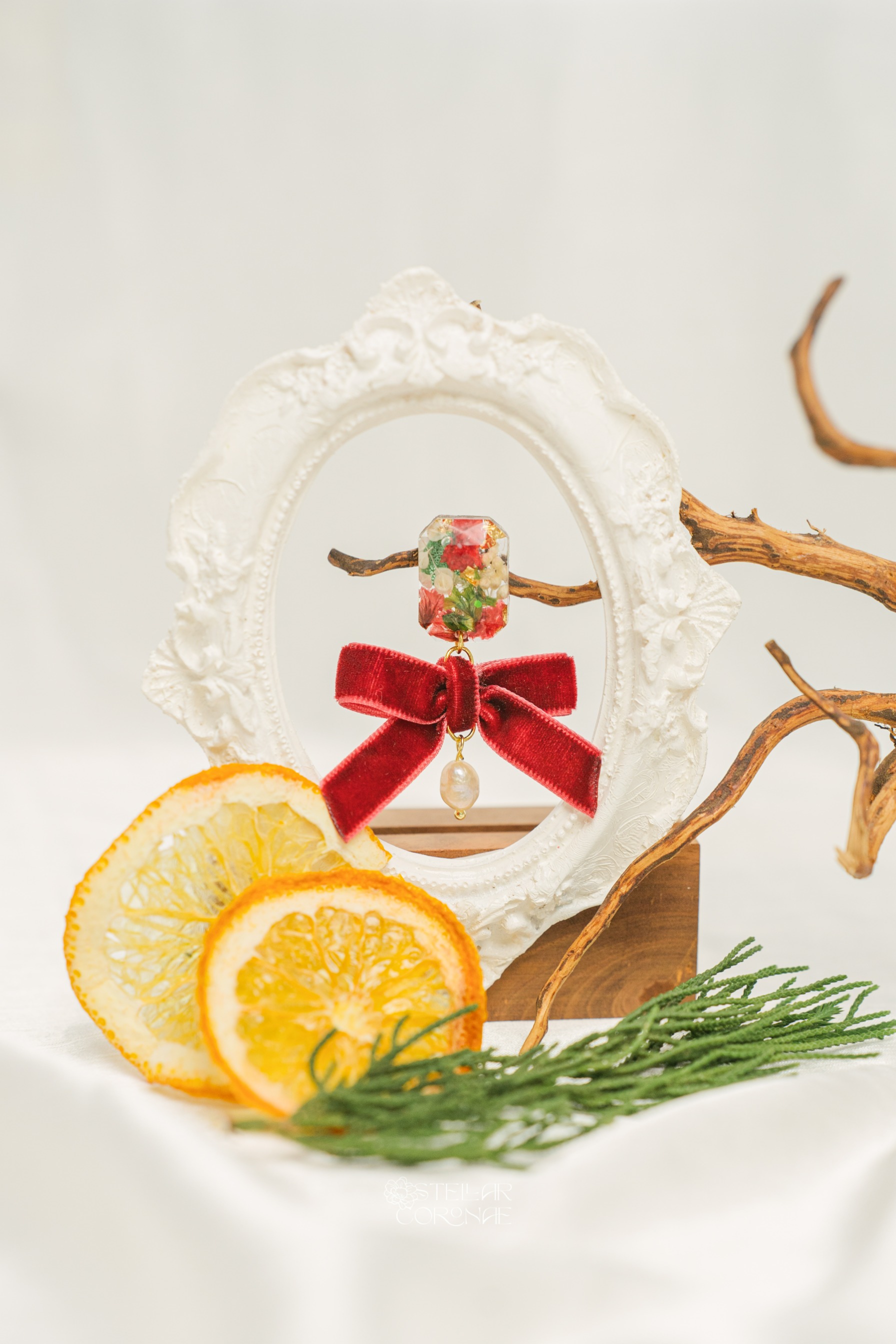 StellarCoronae - Christmas Reinderr's Ribbons - Diamond Earrings