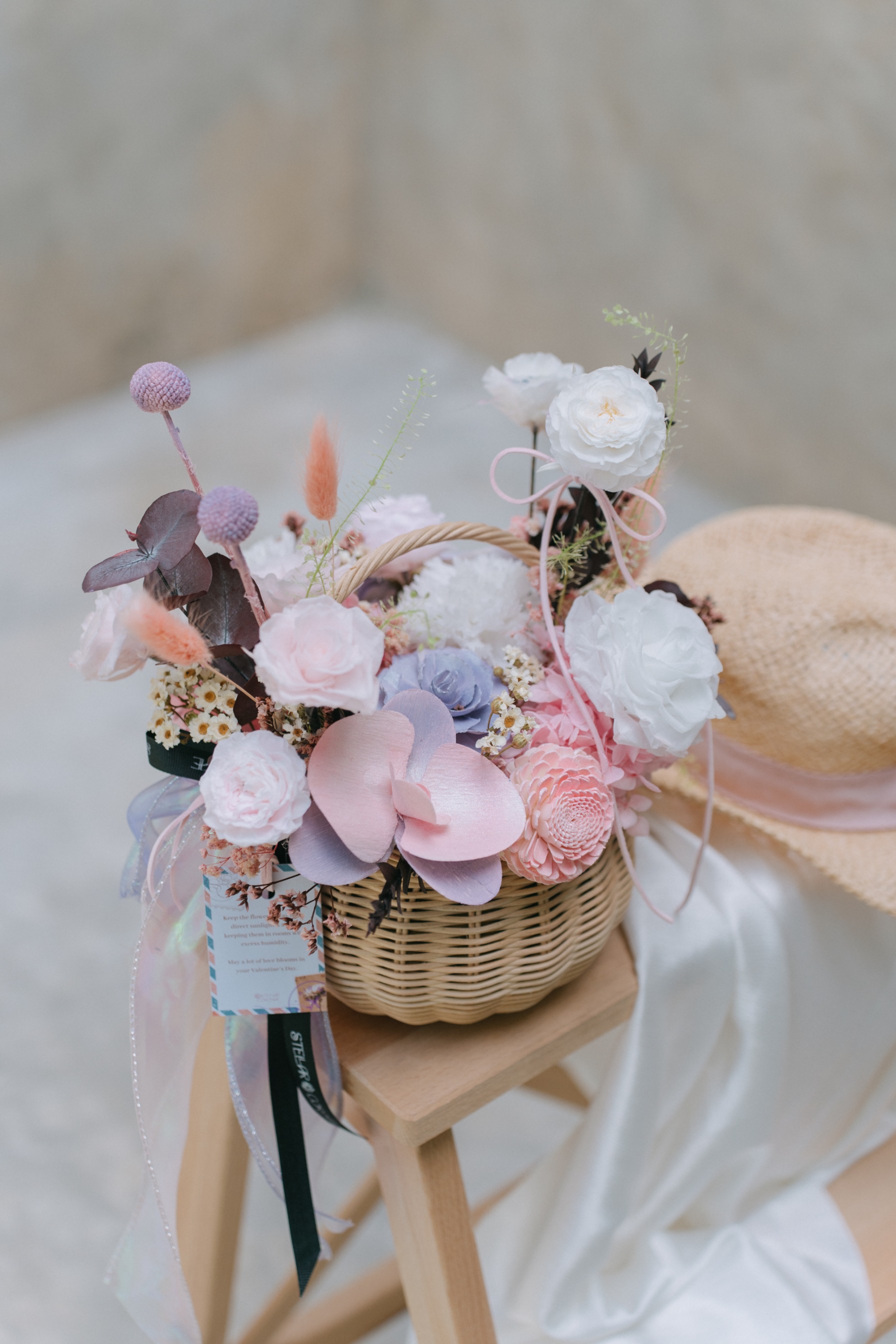 Flower Basket | Rangkaian Bunga Kering dalam Keranjang Natural