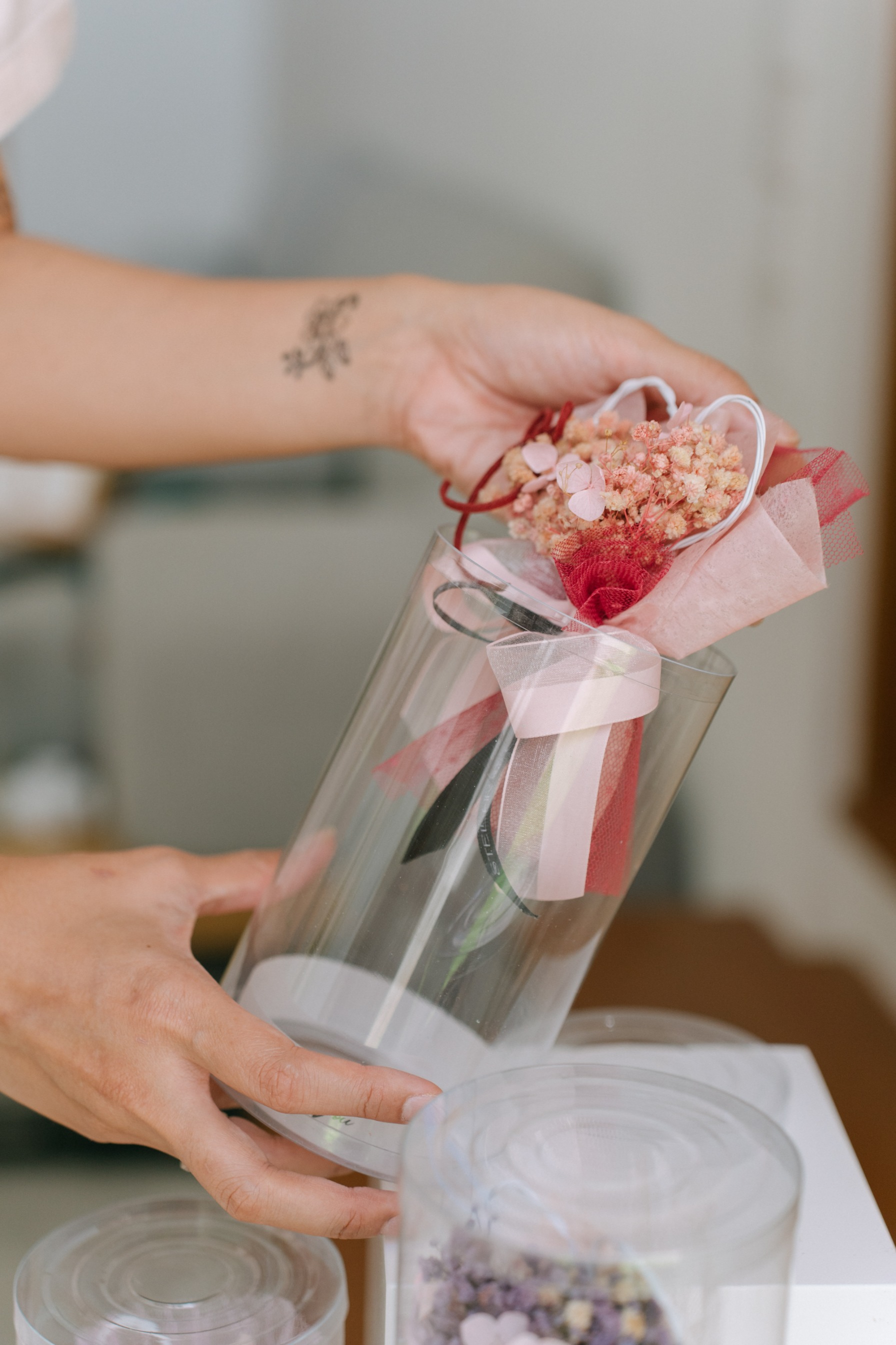 StellarCoronae - Mini Bouquet Love in Tube | Buket Bunga Kering | Hadiah Kado Valentine