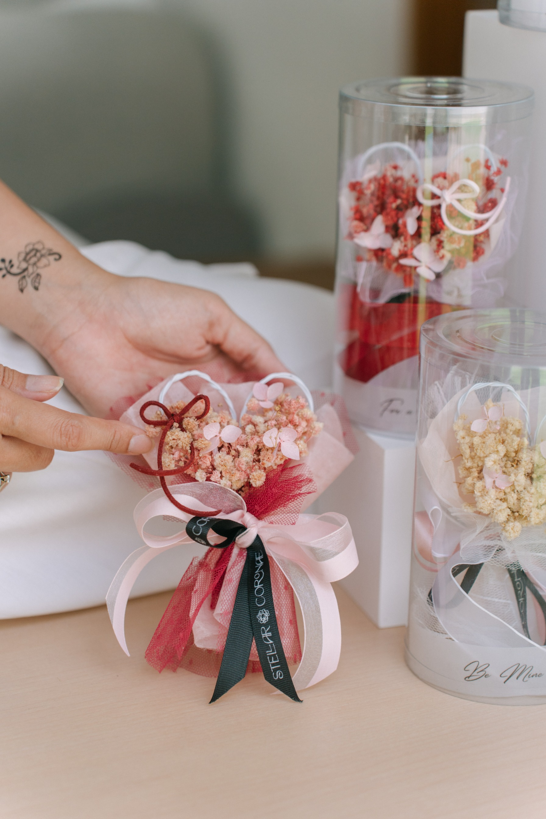 StellarCoronae - Mini Bouquet Love in Tube | Buket Bunga Kering | Hadiah Kado Valentine