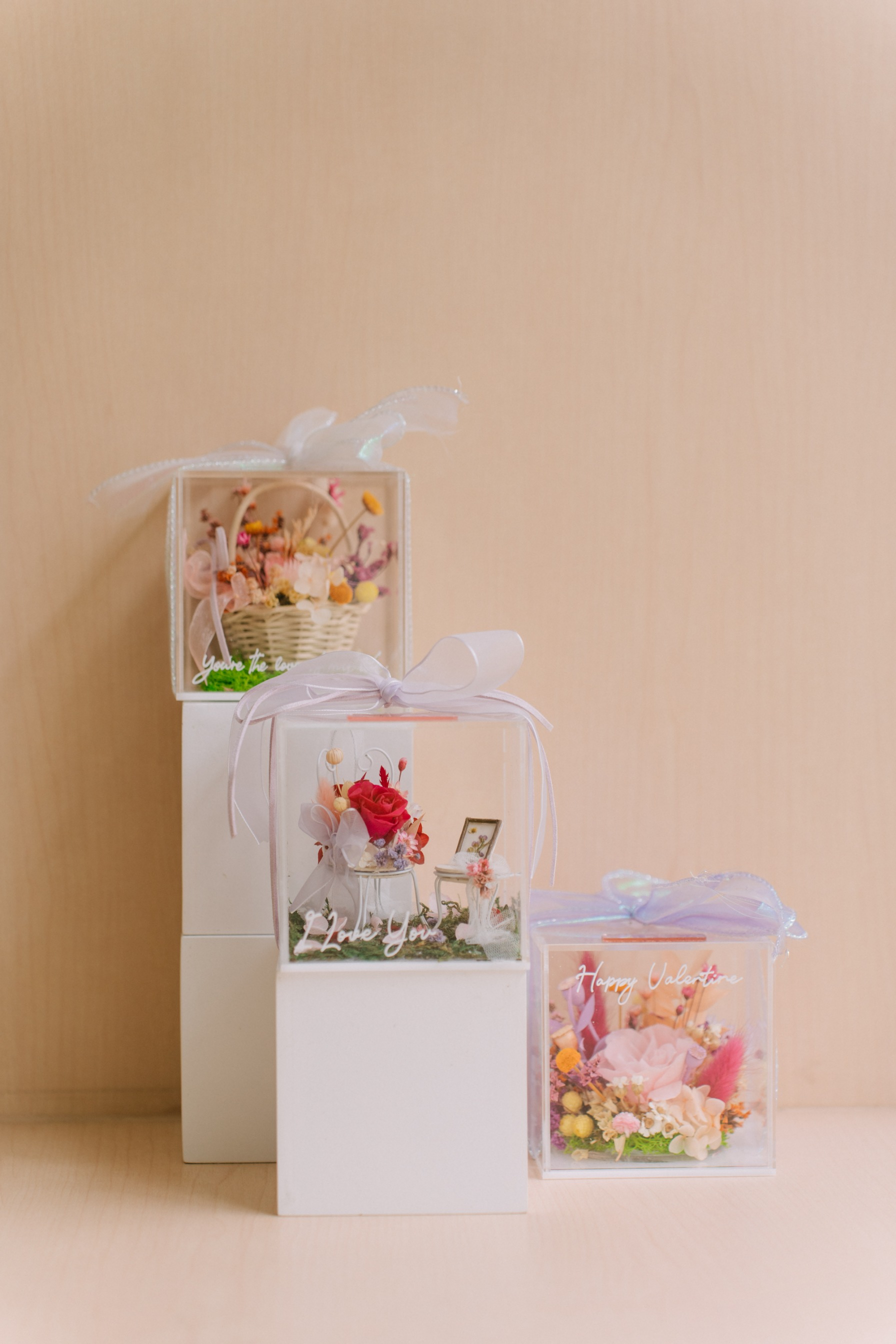 StellarCoronae - Floral Box | Bunga Kering | Hadiah | Kado Valentine | Kado Ulang Tahun | Hiasan Meja