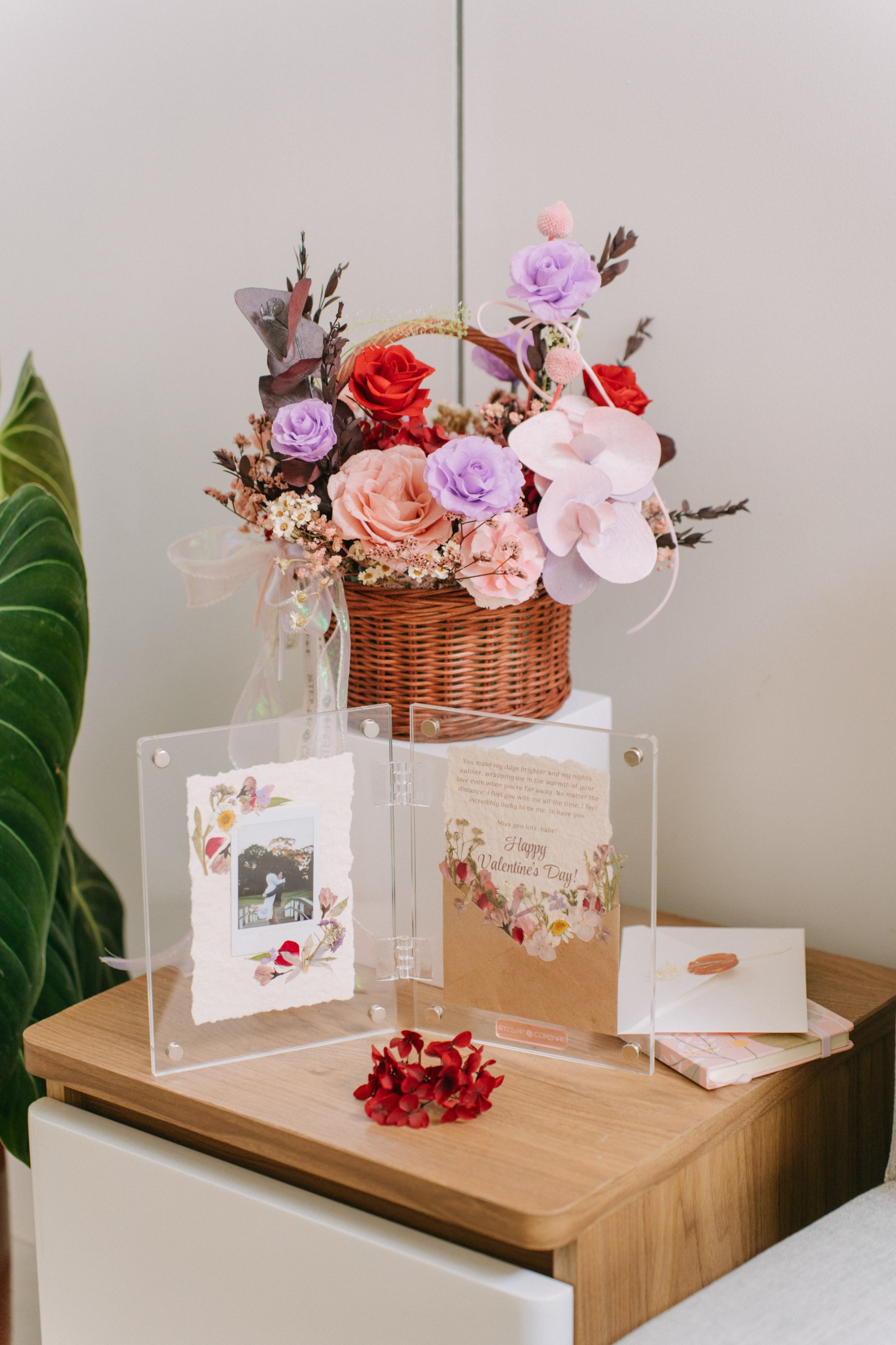 StellarCoronae - Pristine Book 15x20cm with Letter and Envelope | Bingkai Foto | Hadiah Kado Valentine
