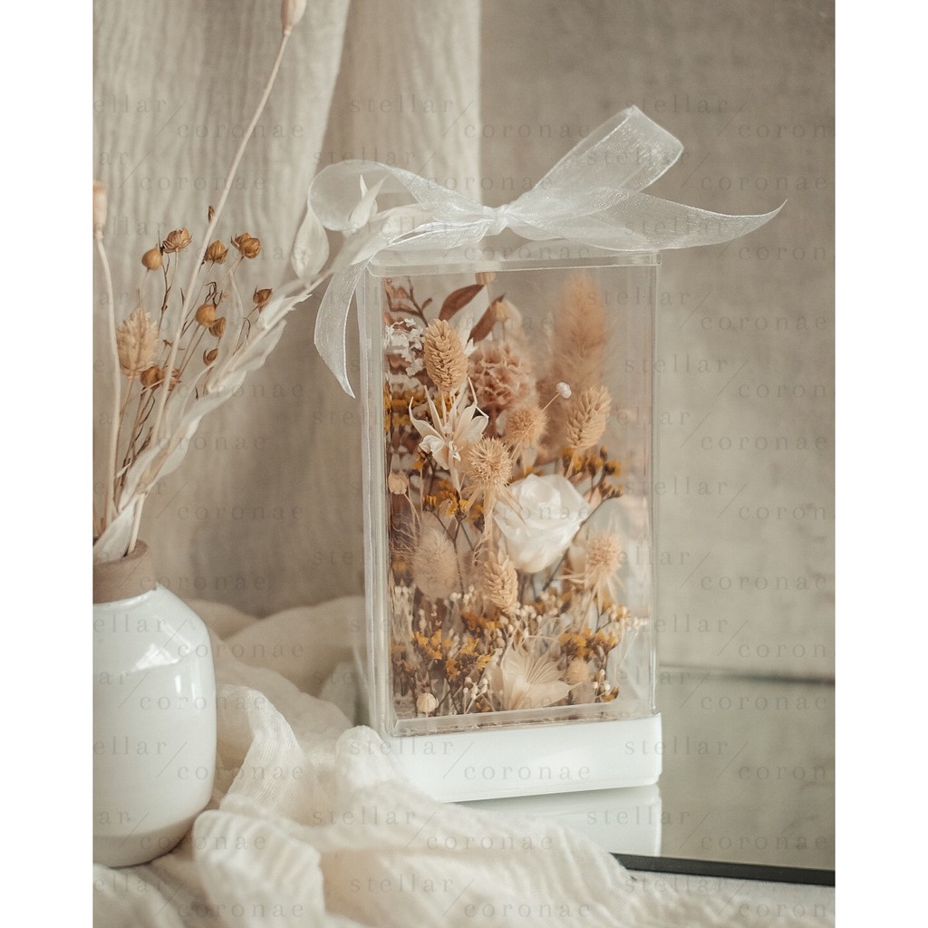 StellarCoronae - Flower Block Seri Putih | Bunga Kering | Hiasan Bunga | Hadiah | Kado| Kado Hari Ibu | Mother's Day Gif