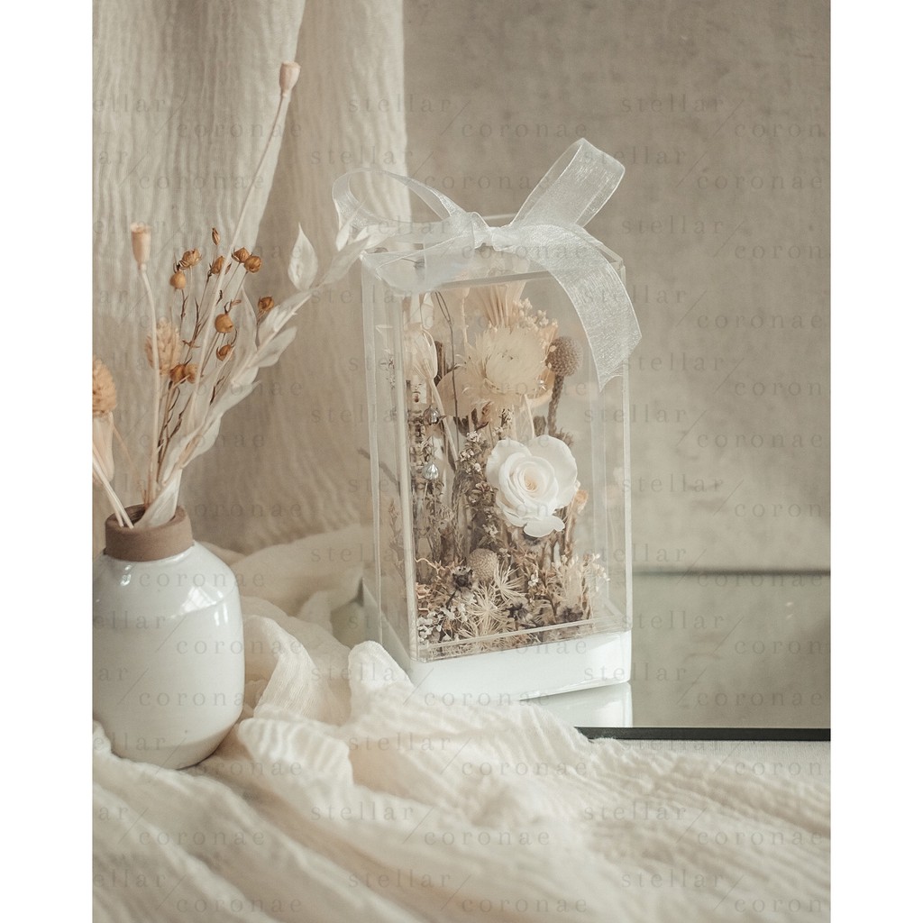 StellarCoronae - Flower Block Seri Putih | Bunga Kering | Hiasan Bunga | Hadiah | Kado| Kado Hari Ibu | Mother's Day Gif