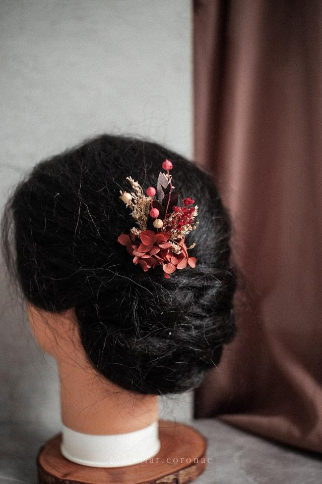 StellarCoronae - Hairpin (M)