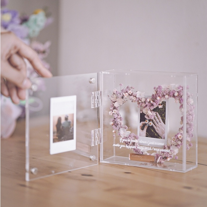 Flower Book Heart Arrangement | Bingkai Tulisan/Foto Bentuk Buku Bunga Kering | Hadiah Custom Hiasan Meja