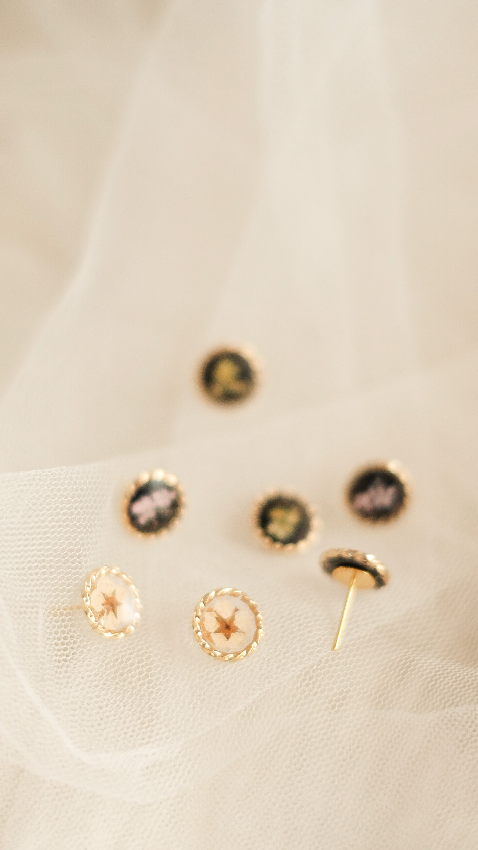 StellarCoronae - Ring Circle Studs Earrings