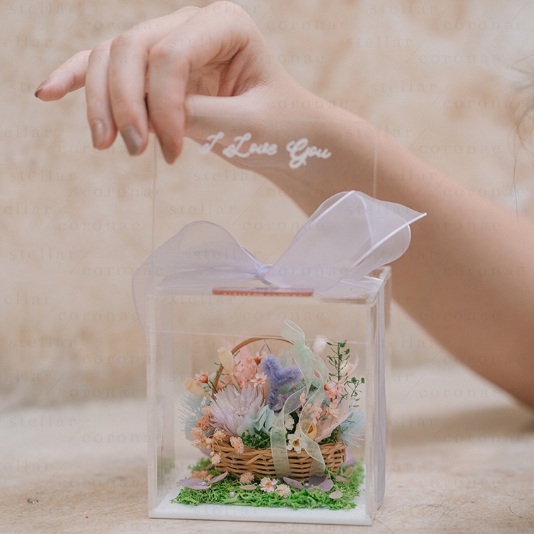 StellarCoronae - Mini Basket in a Box | Bunga Asli | Bunga Kering | Kado Hari Ibu | Mother's Day Gift | Hadiah | Gift