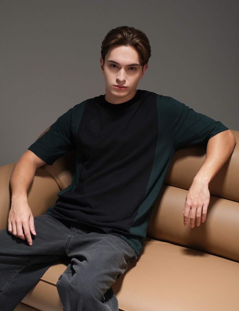 Colorblocked "LIMIT" British Green - Black T-shirt