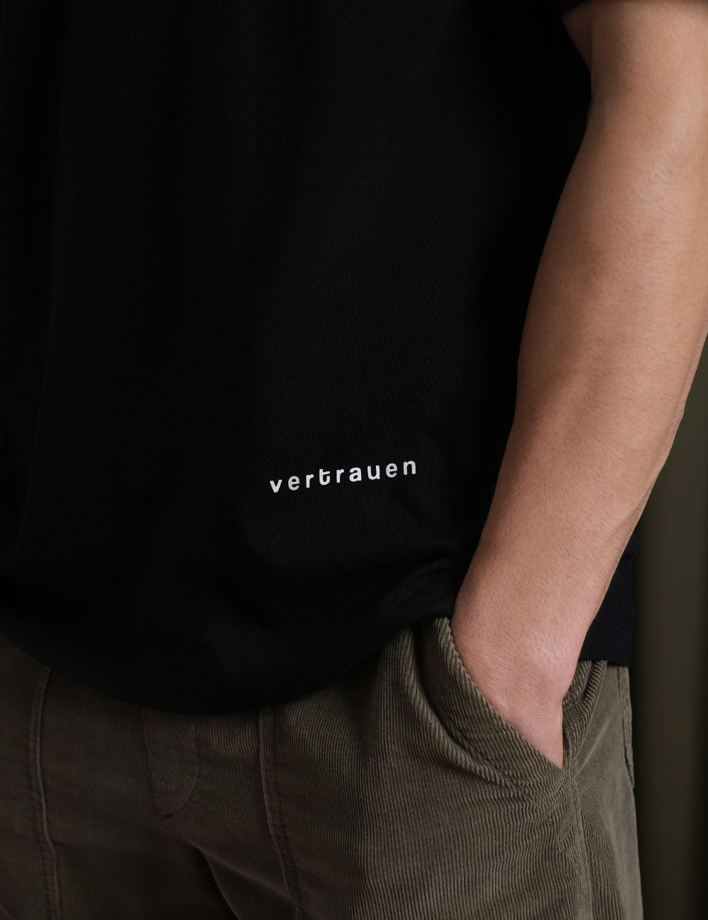 Arkline Vertrauen Tshirt Obsidian Black