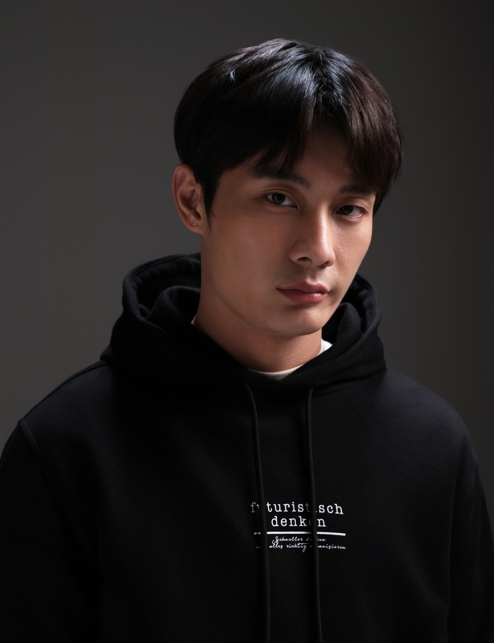 Futuristisch Pullover Hoodie Obsidian Black