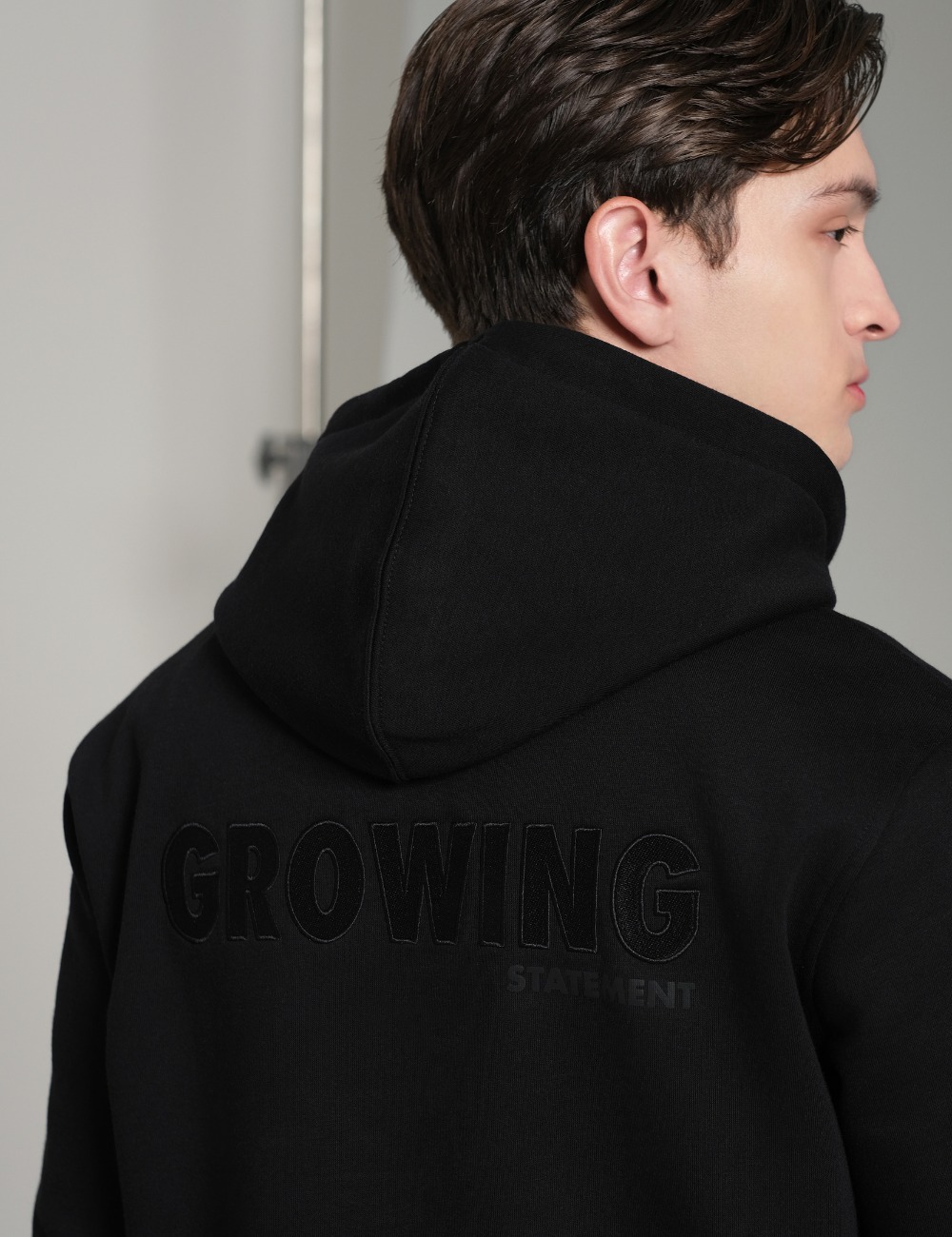 Arkline Growing Pullover Hoodie Obsidian Black