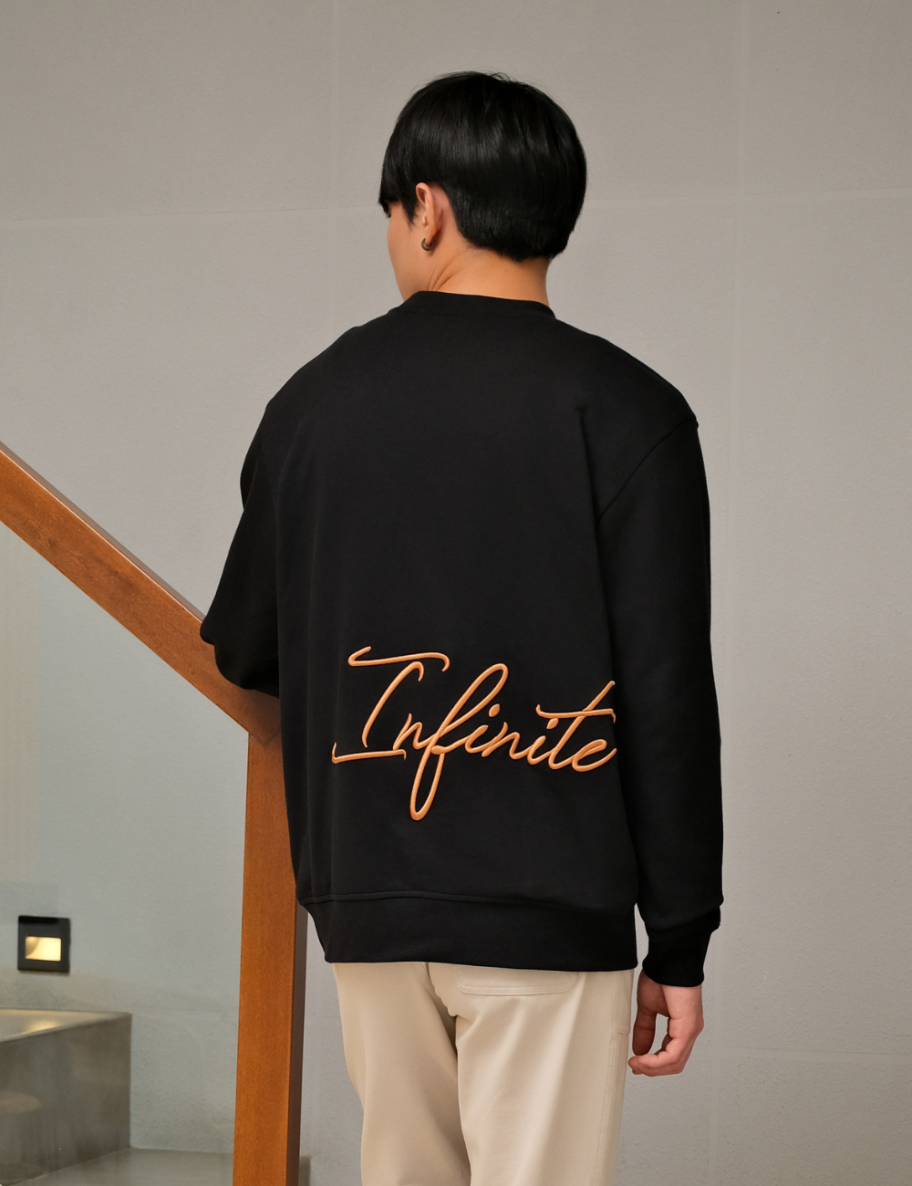 Infinite Sweatshirt Black