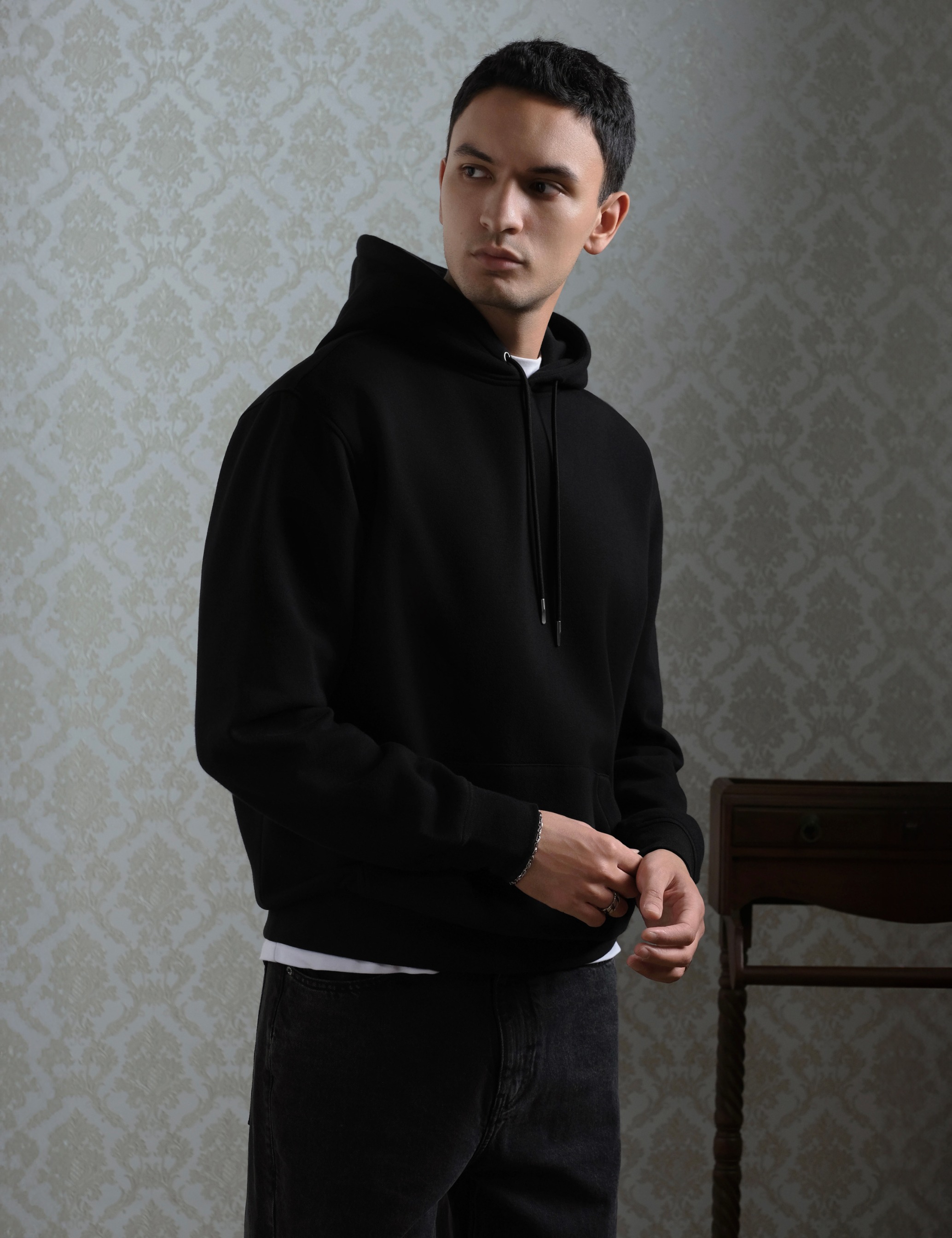 Arkline Solid Basic Pullover Hoodie Black V2