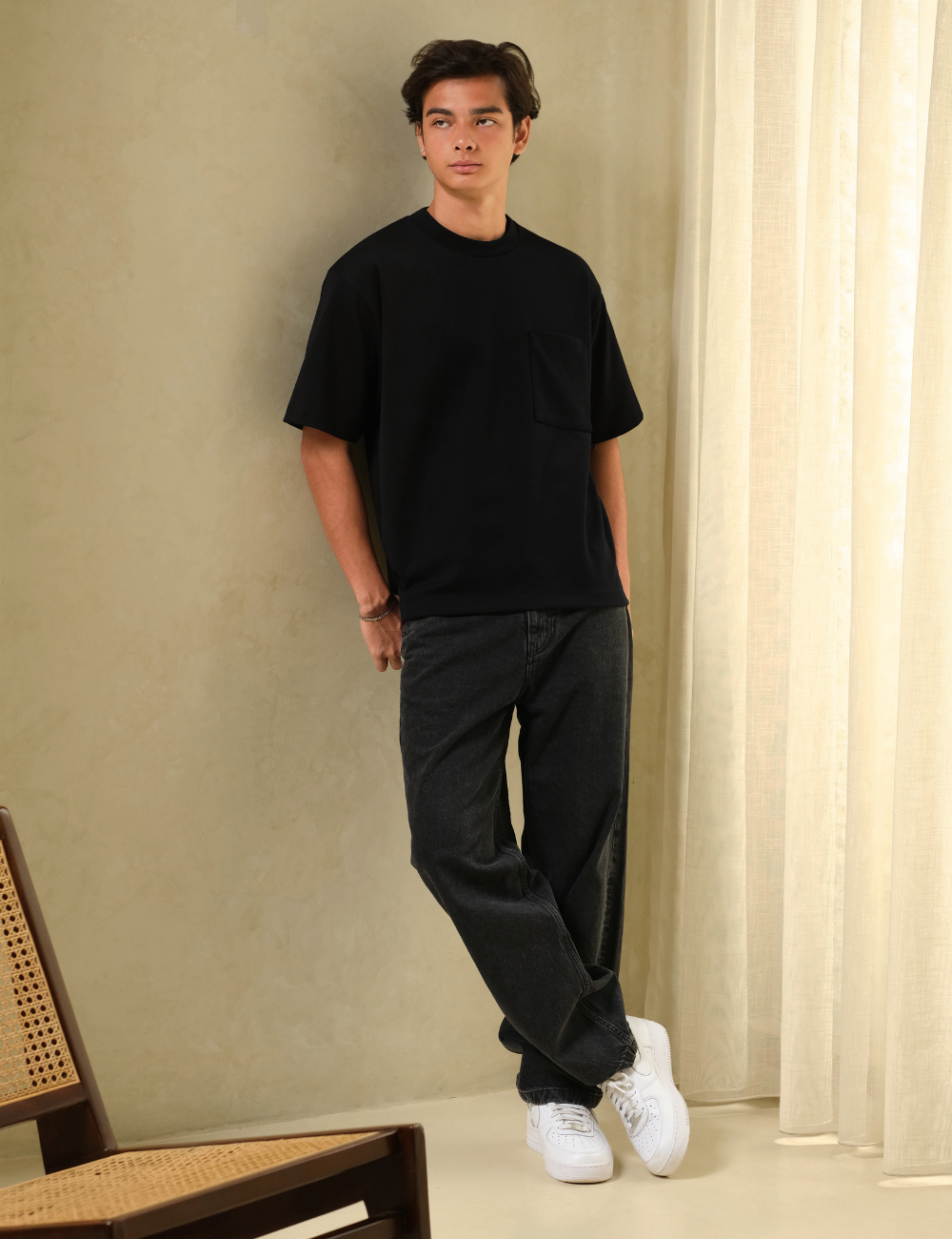 Arkline Boxy Pocket Tee Black