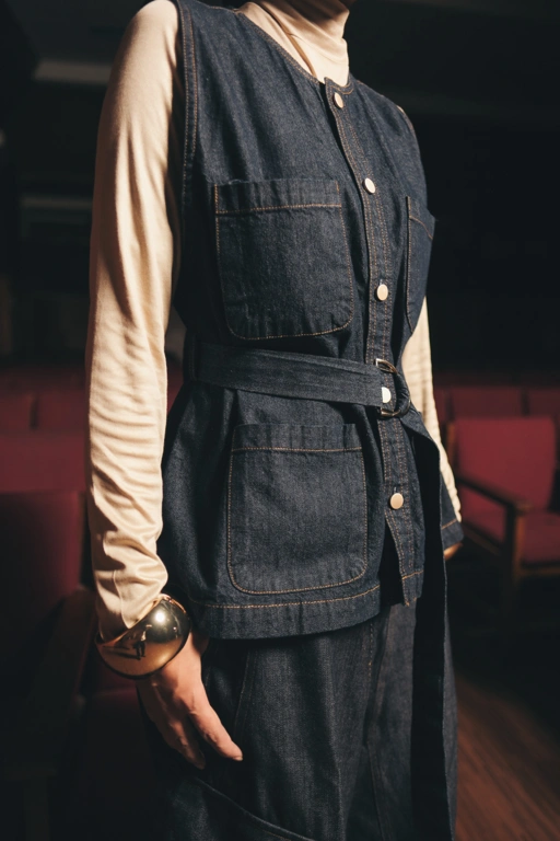 Image of Varra Vest Denim Navy
