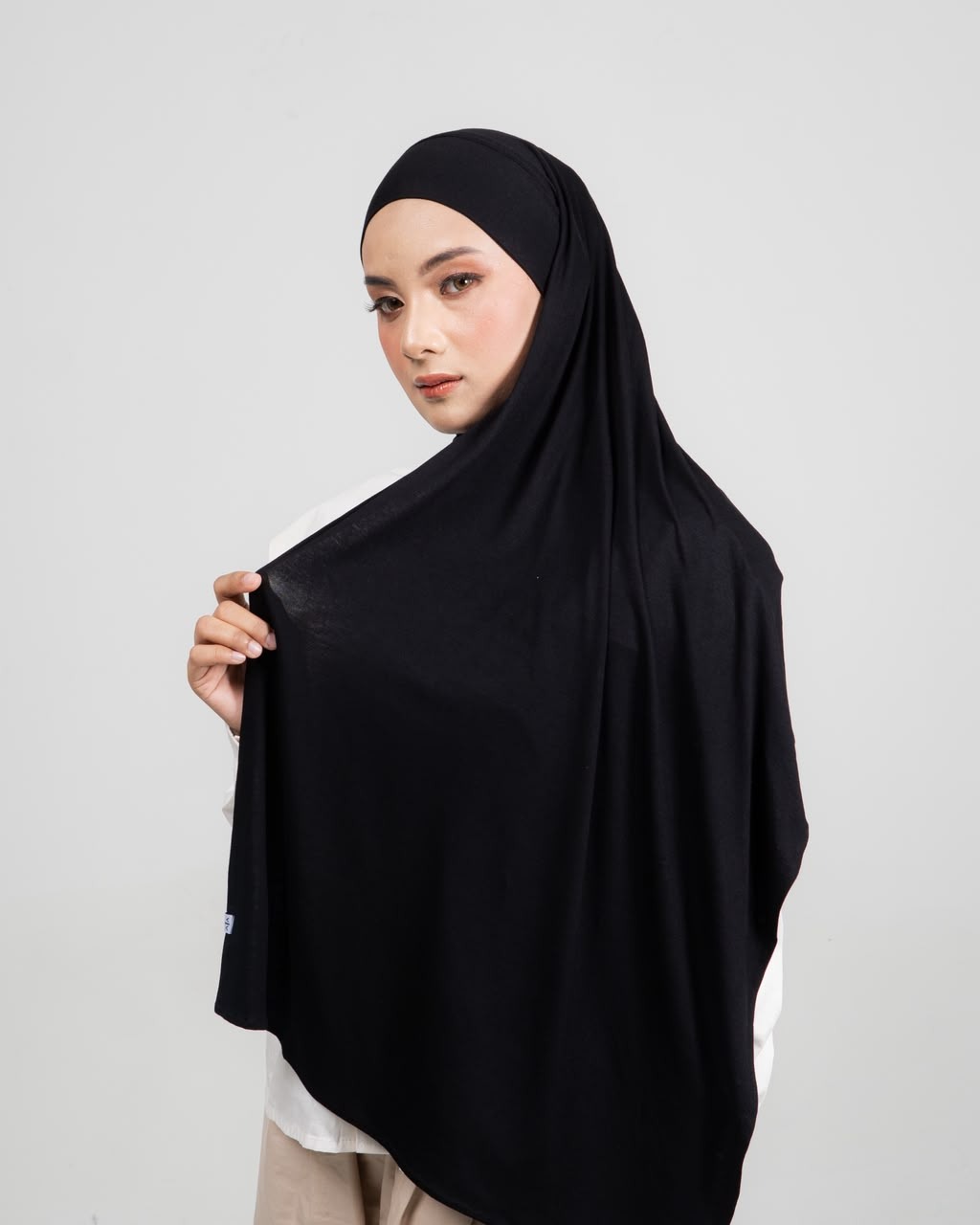LIORA KHIBAN BLACK