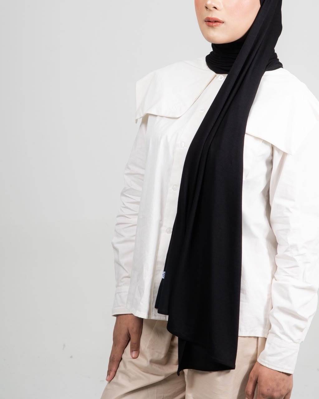 LIORA KHIBAN BLACK