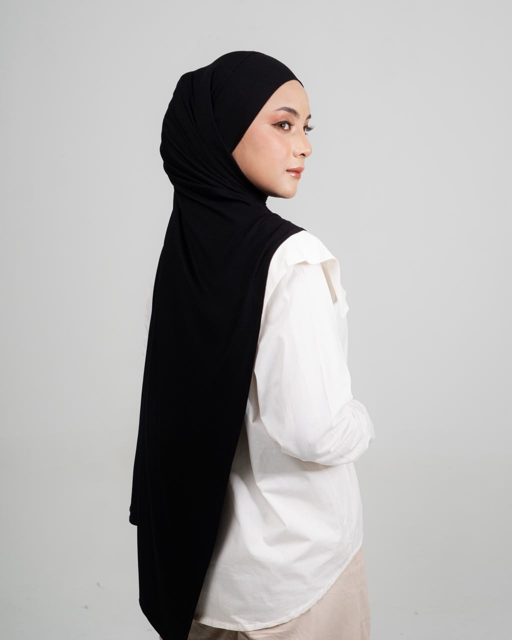 LIORA KHIBAN BLACK