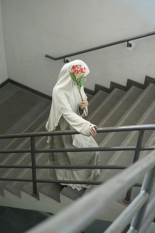 Image of Zenda Abaya