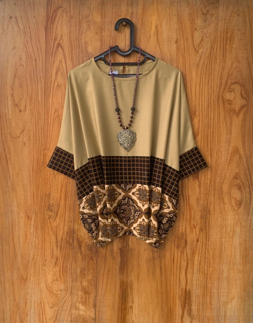 Image of Aretha TOP 02