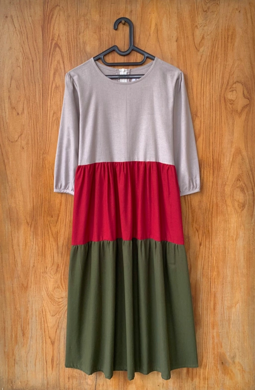 Image of Dress B12 28