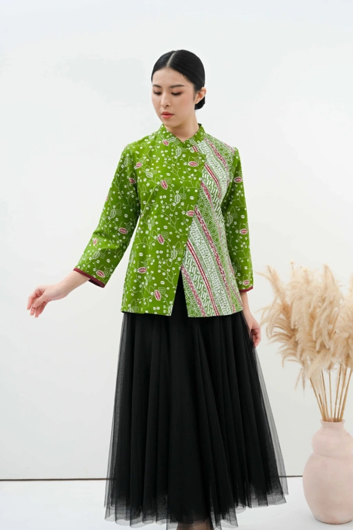 Image of Amayra TOP 18