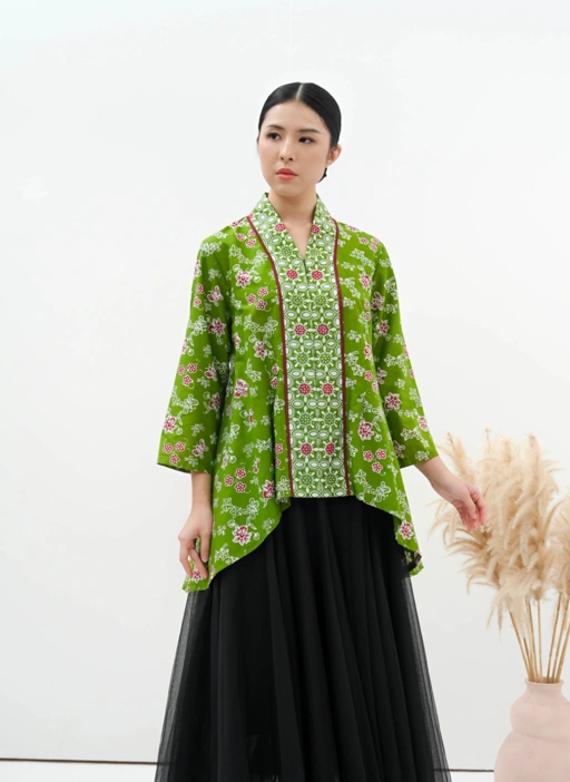 Image of Aruni TOP 102