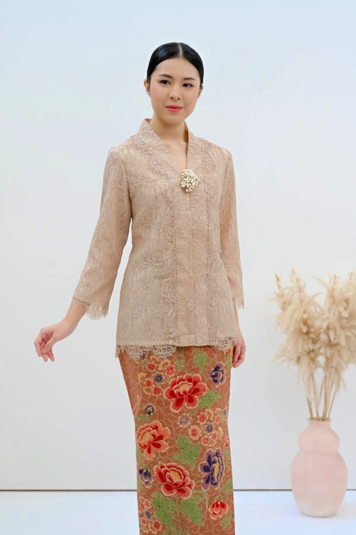 Image of Aruni TOP 100