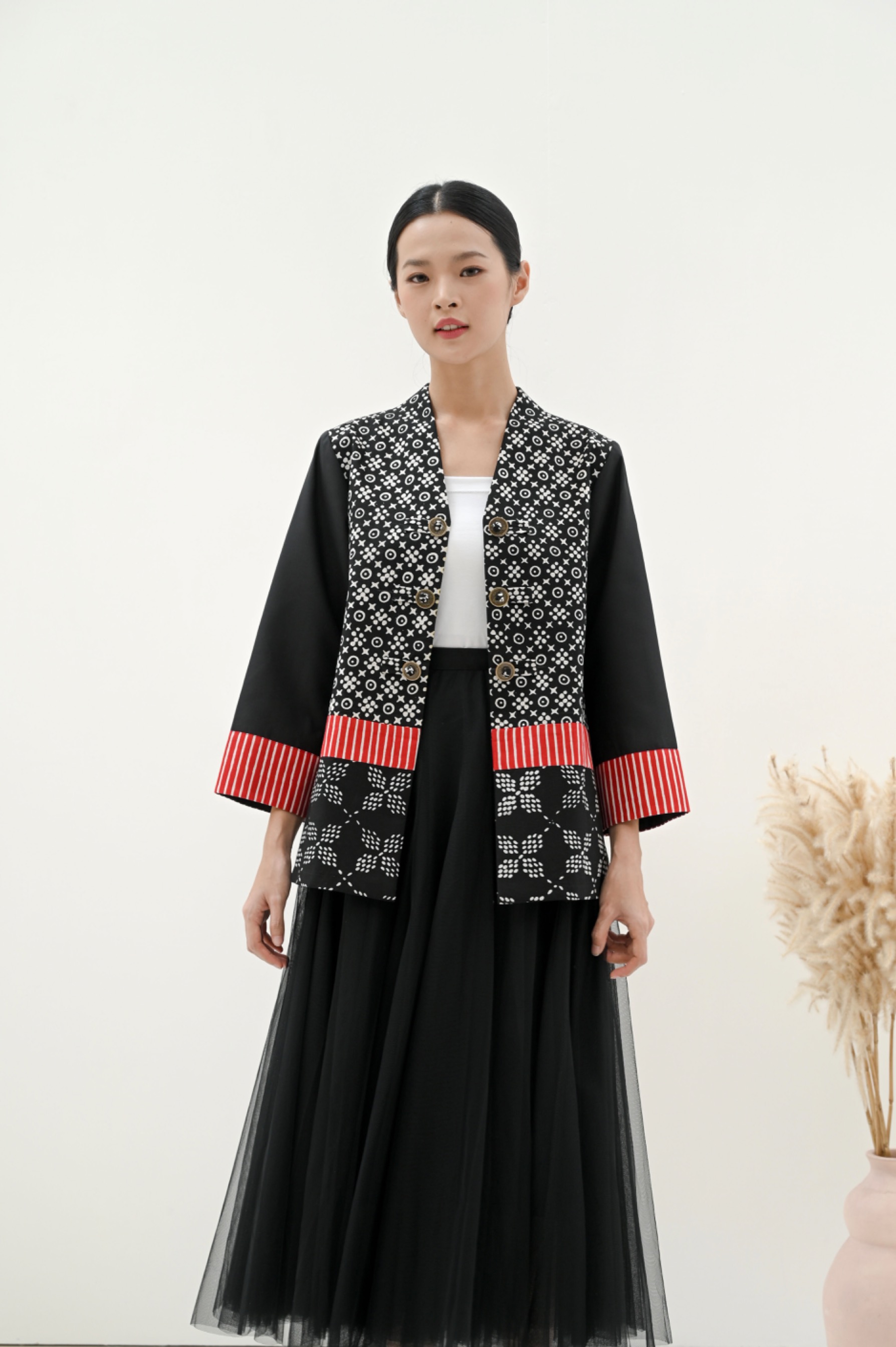 Daisha Outer 07