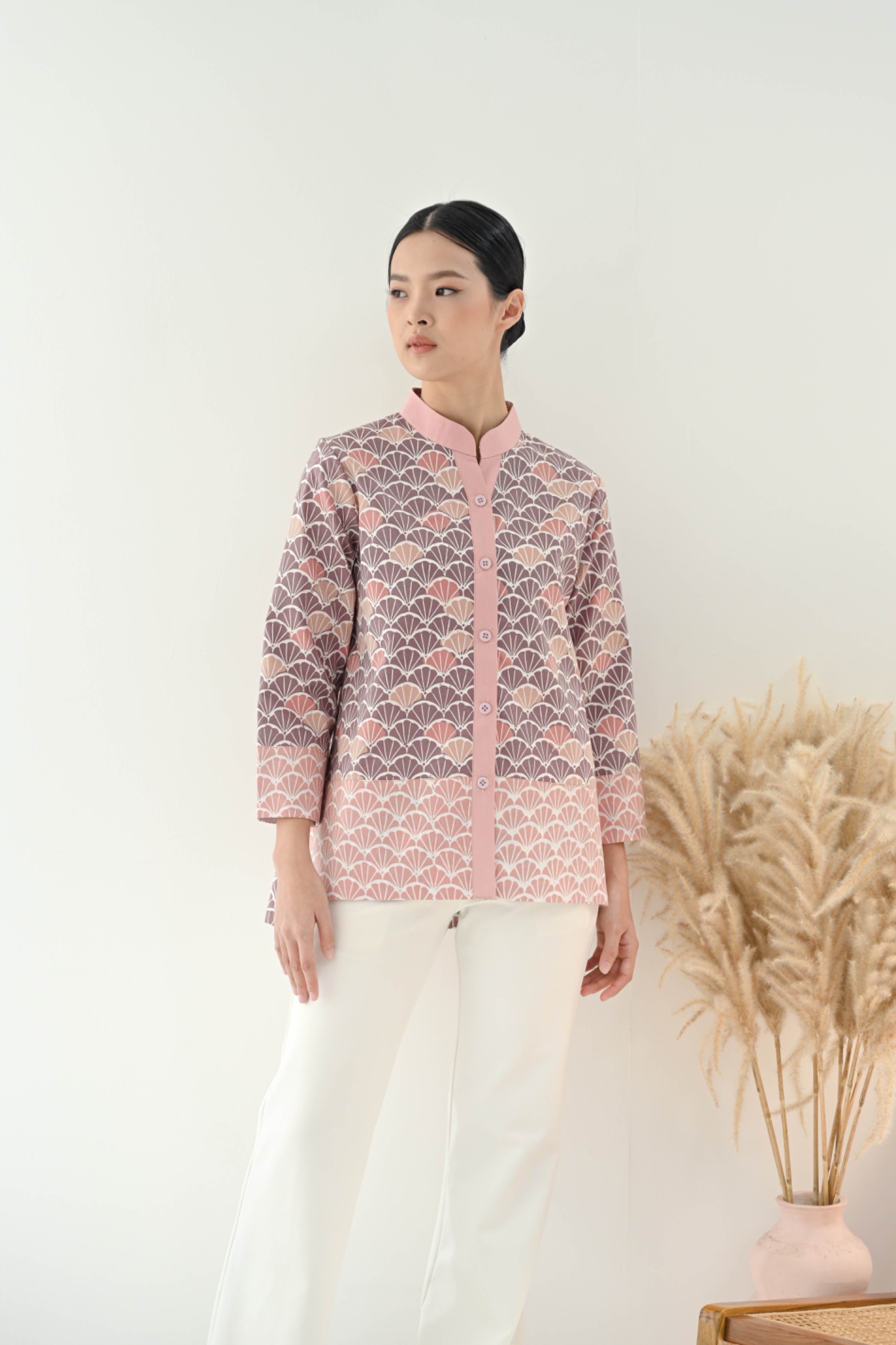 Nisaka TOP 02