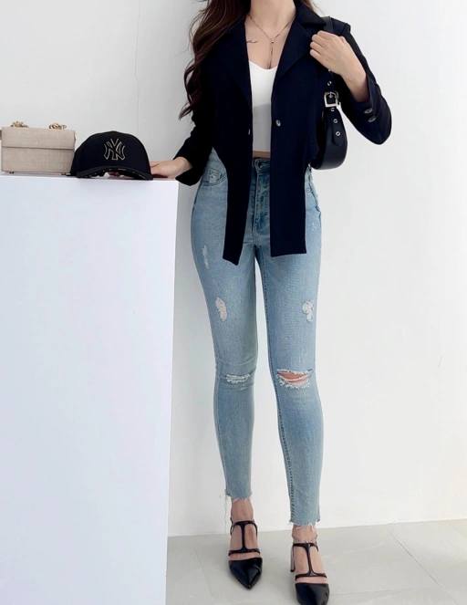 Image of Cameron outer