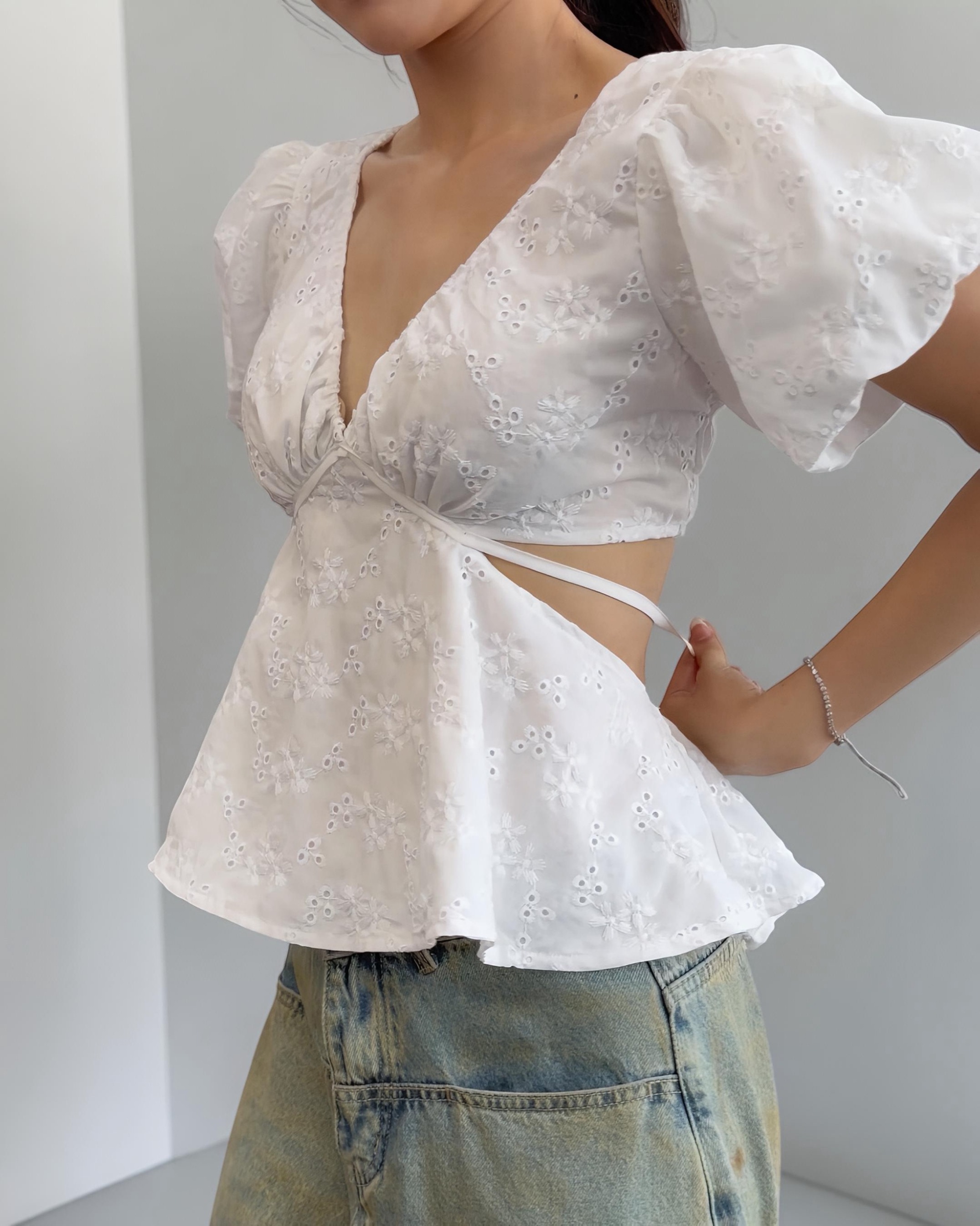 ELLOWEN TOP
