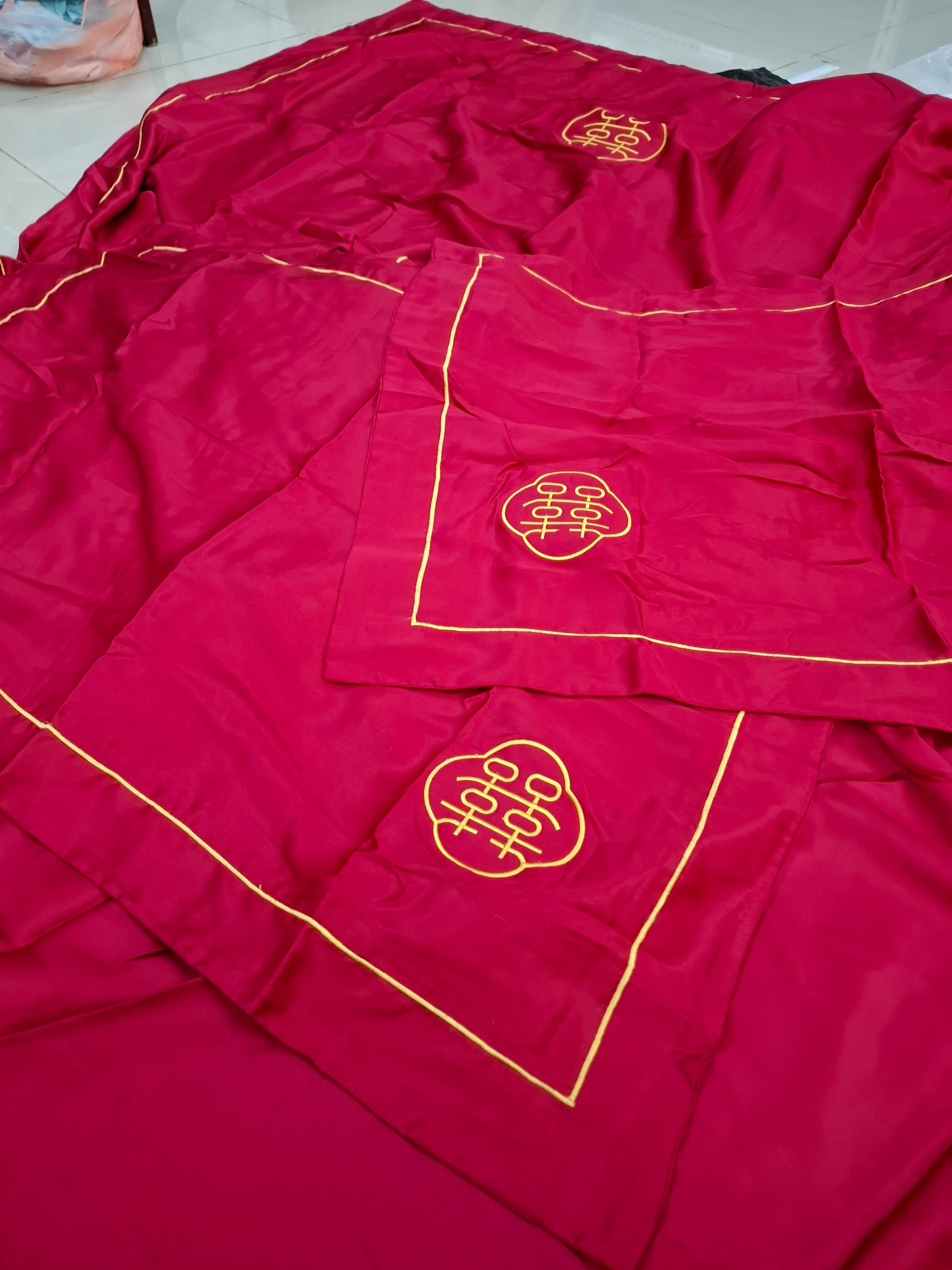 GOLDEN HARMONY RED SHUANG XI - XI JIN Signature Design Cellulose Fiber Tencel REGALINEN