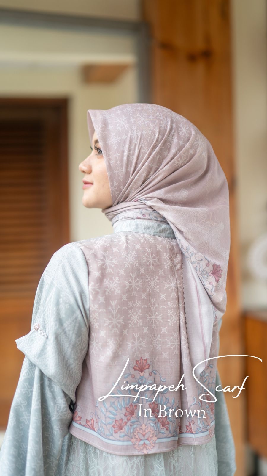 Limpapeh Scarf