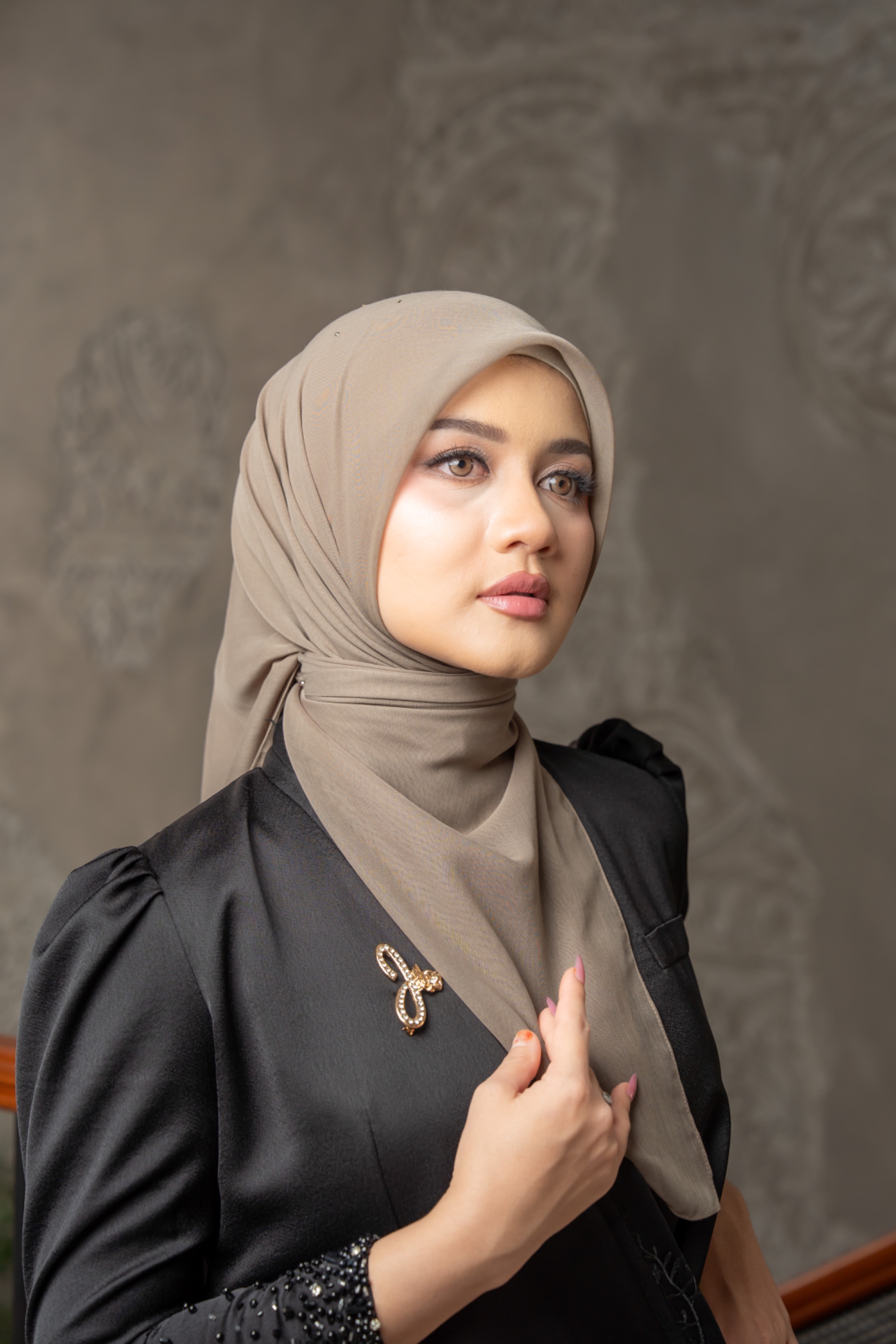 Jamila paris brownie lux