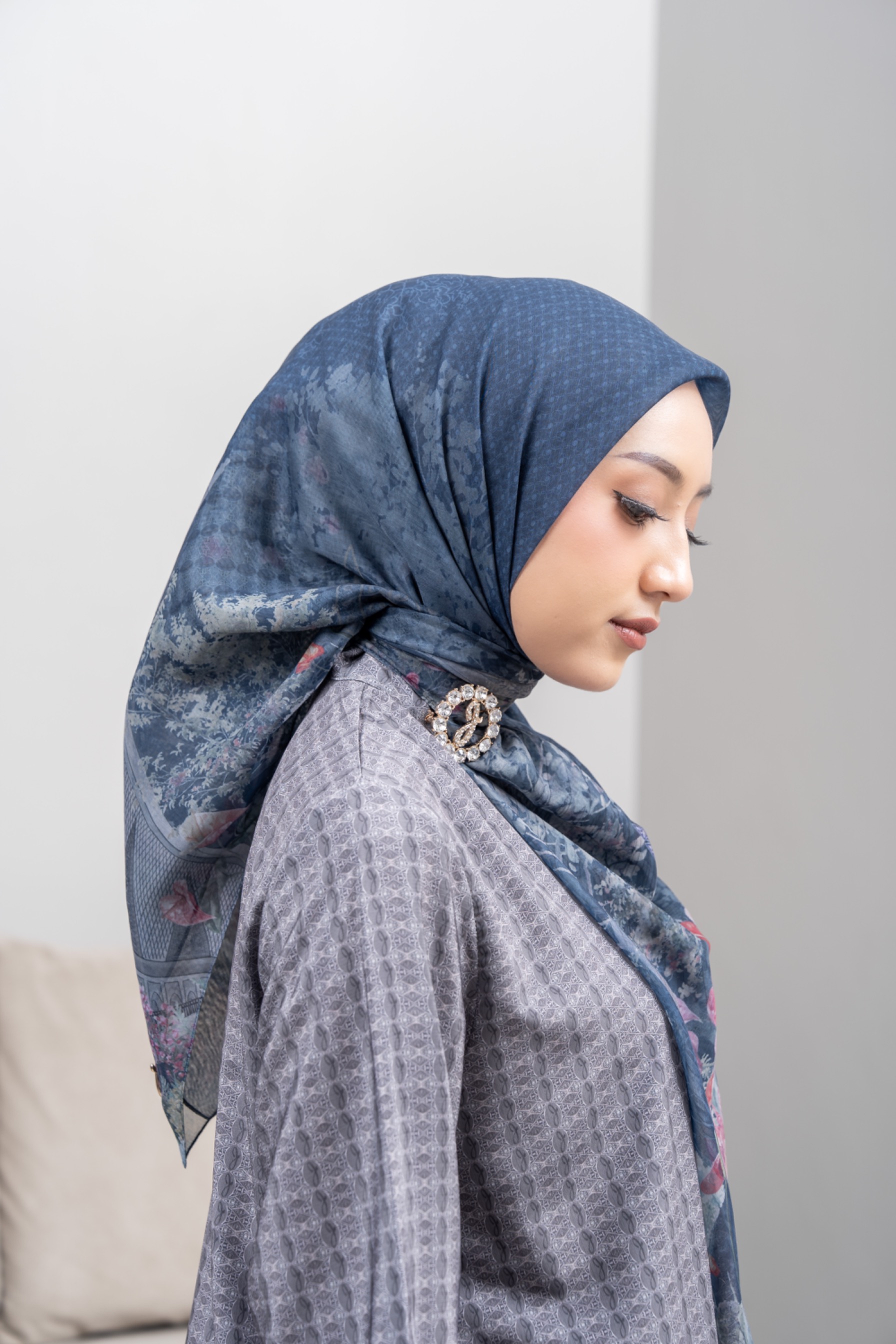 Raya Scarf 