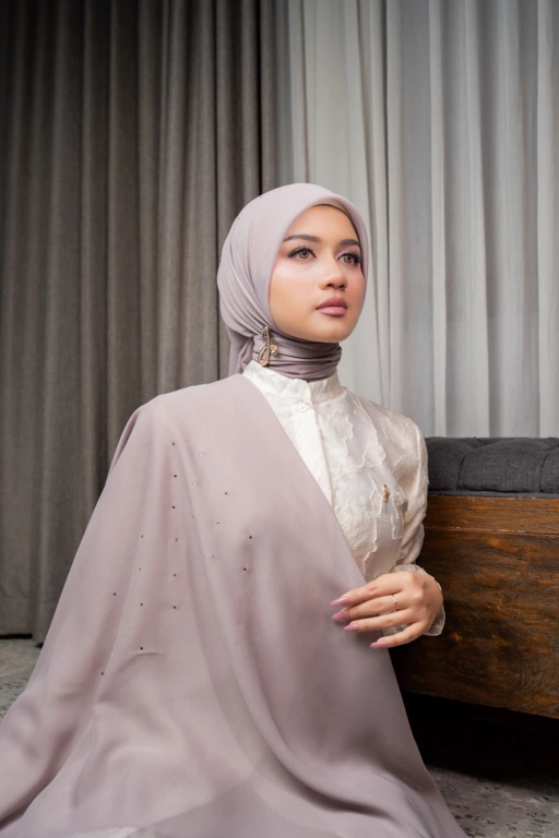 Image of Jamila paris sephiarose lux