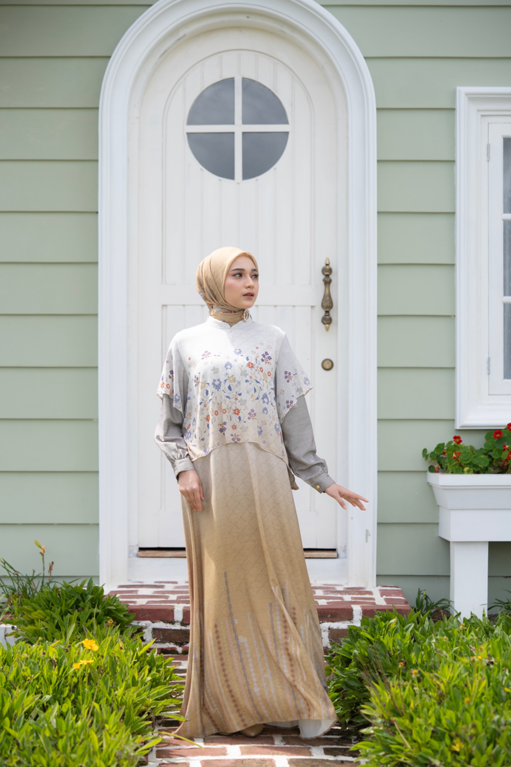 Camelia Dress Champagne