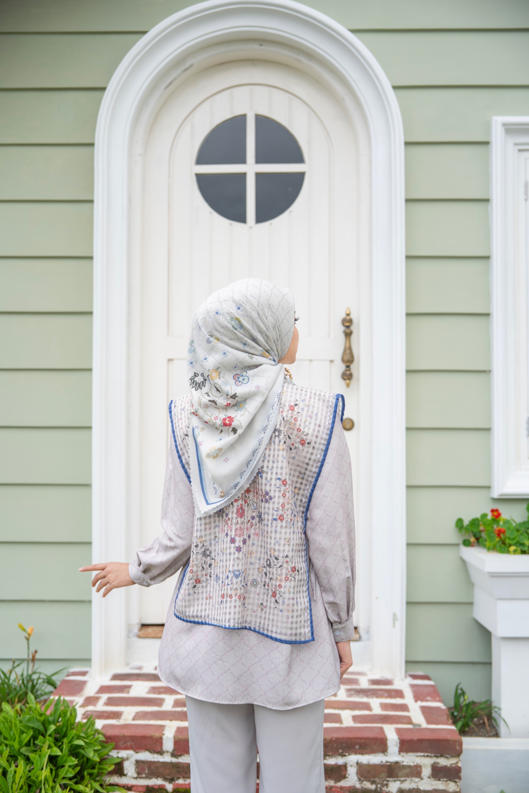 Camelia Top Ivory