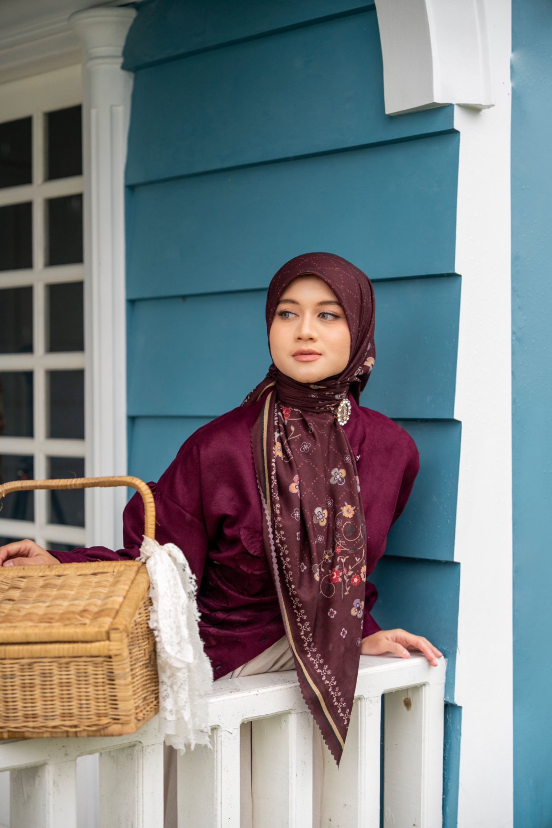 Camelia Scarf Maroon 