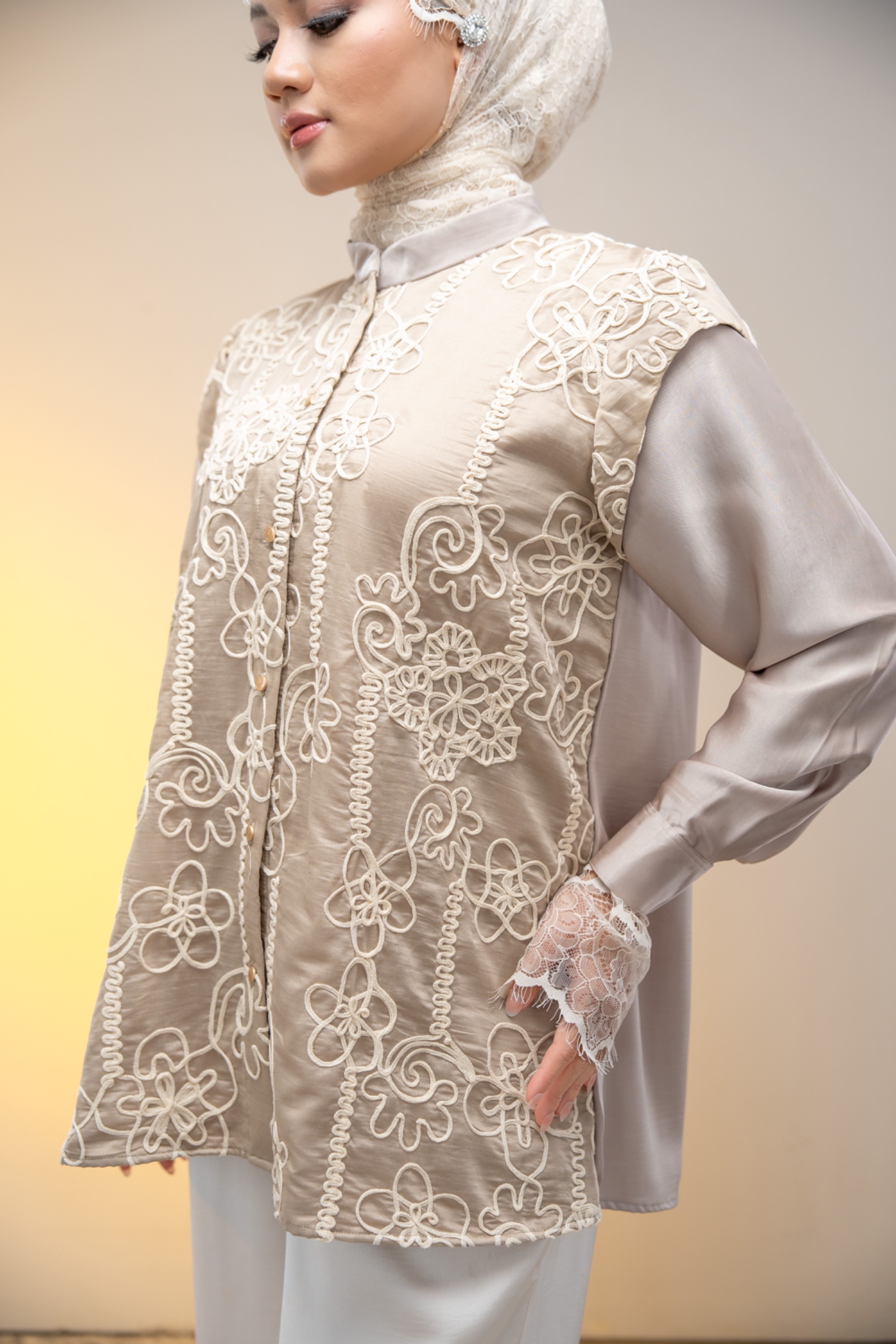 Tyrana top brownie