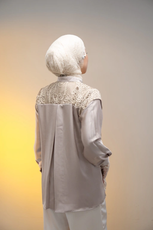 Image of Tyrana top brownie 