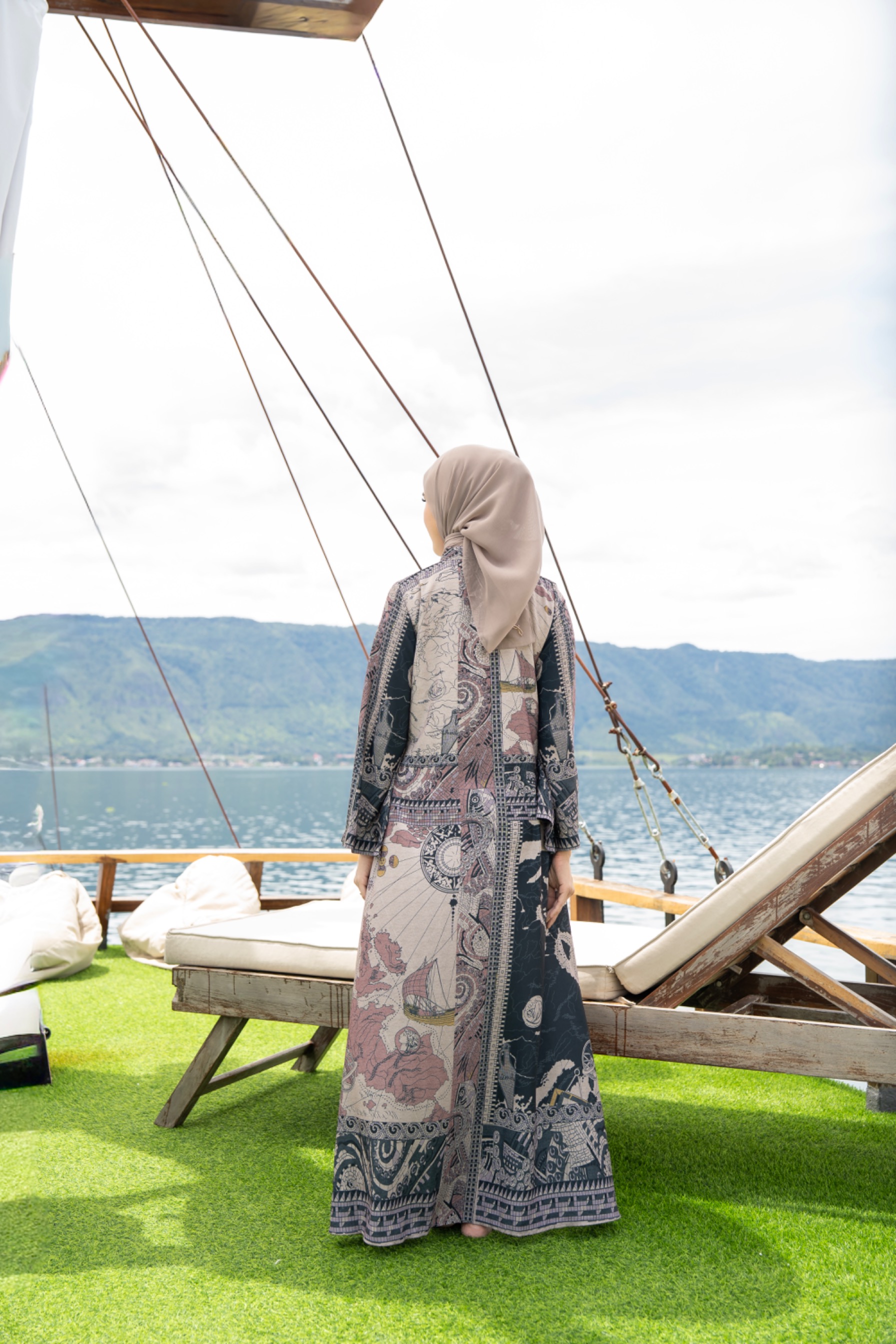 Ancient Dress Rust