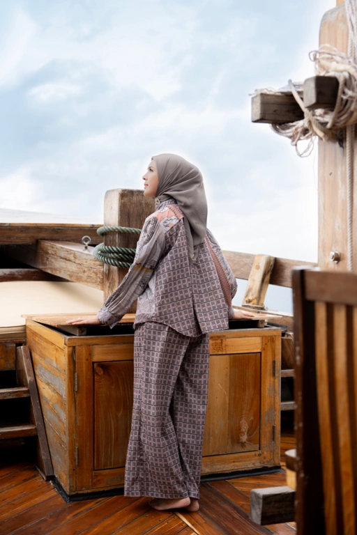 Image of Ancient Set Smoke 