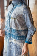 Ancient Dress Ocean